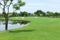 Sports Club golf et de Sports Club Bangpoo