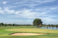 Sports Club golf et de Sports Club Bangpoo