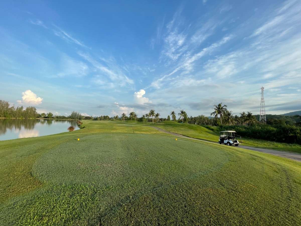 Khao Kheow Country Club (