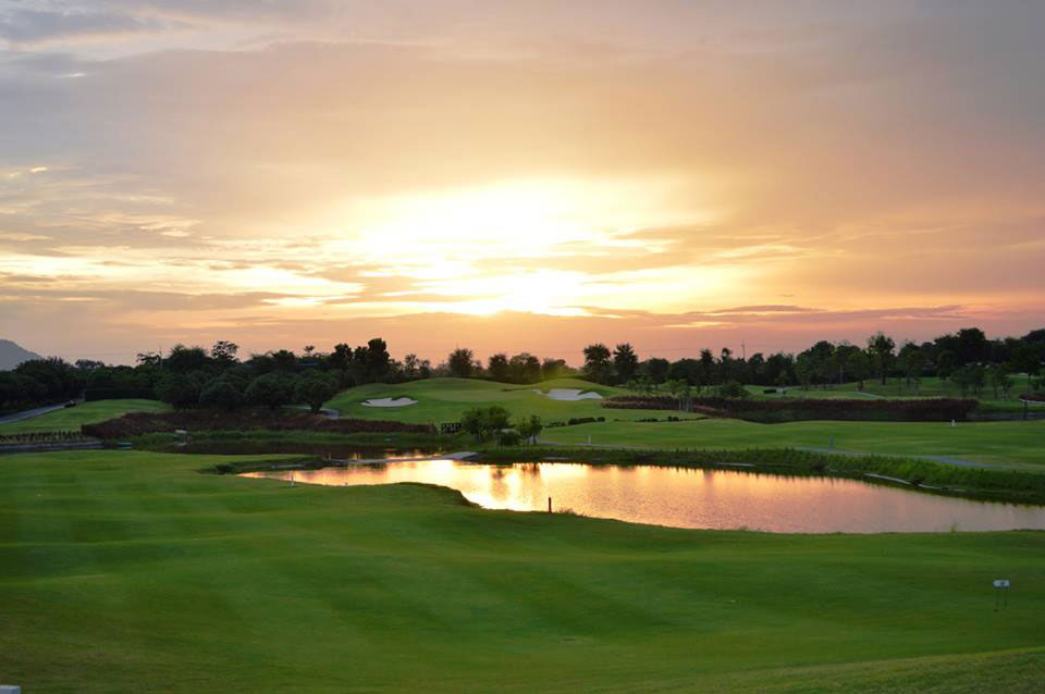 Rancho Charnvee Resort & Country Club (