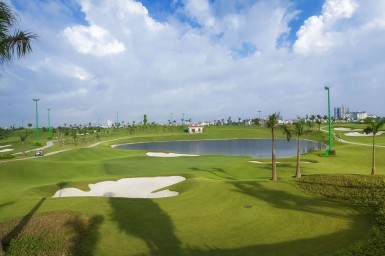Terrain de golf Long Bien