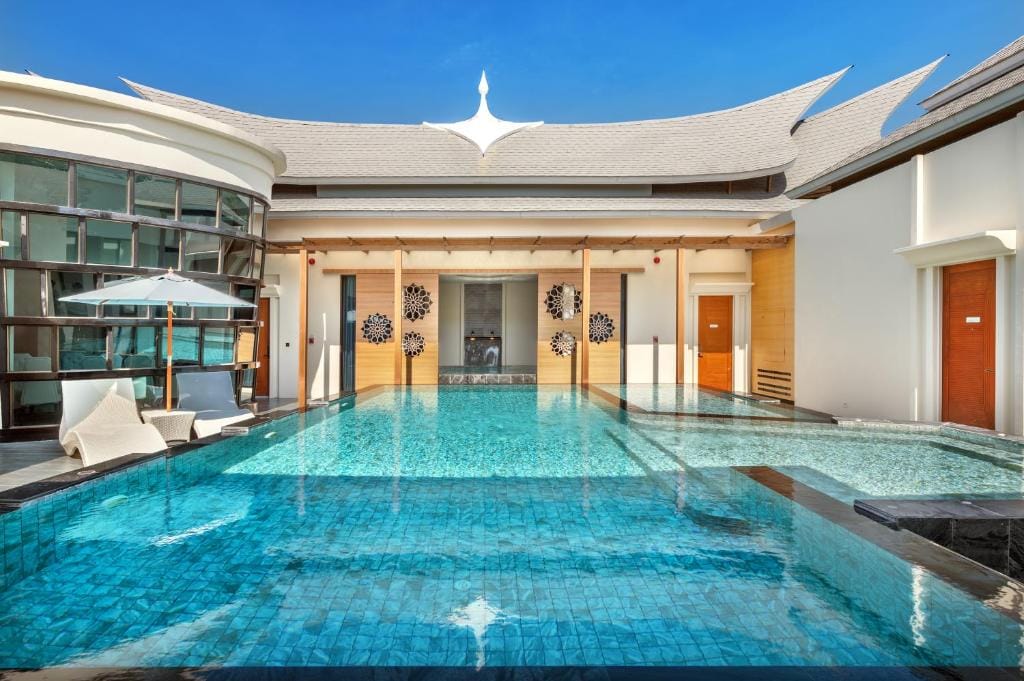 Phukalini : villa de luxe avec piscine et onsen
