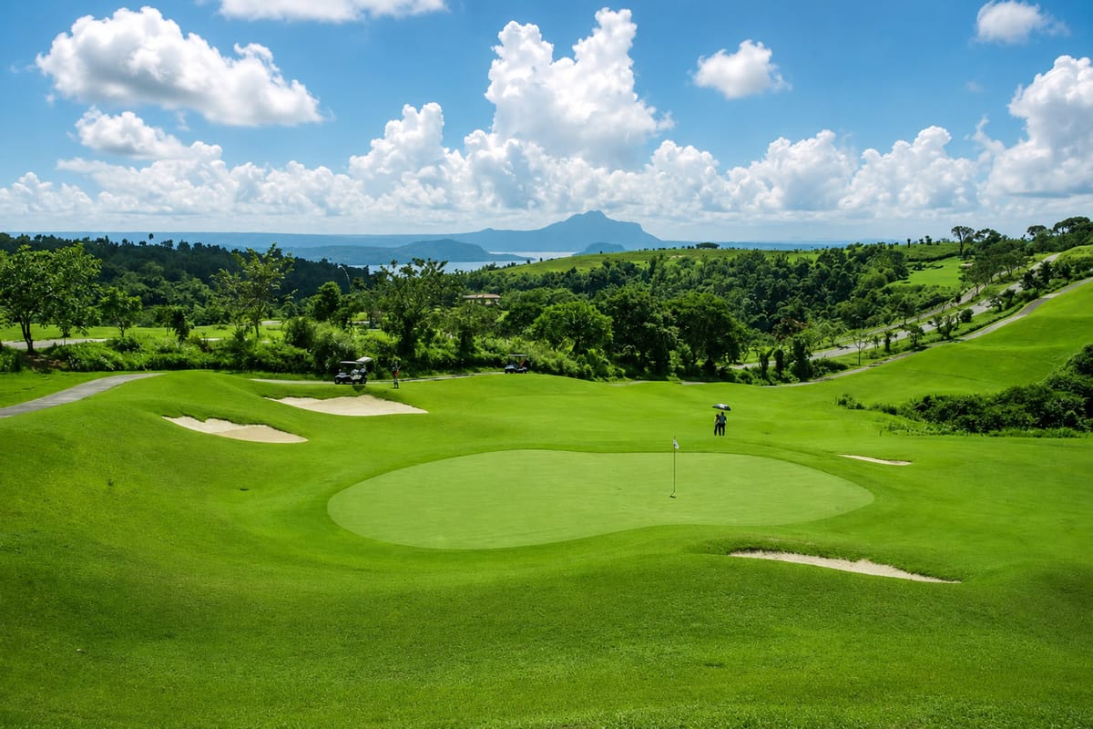 Tagaytay Midlands, Manille - fairway
