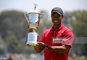 Woods s'accroche et bat Mediate en playoffs pour remporter l'Open
