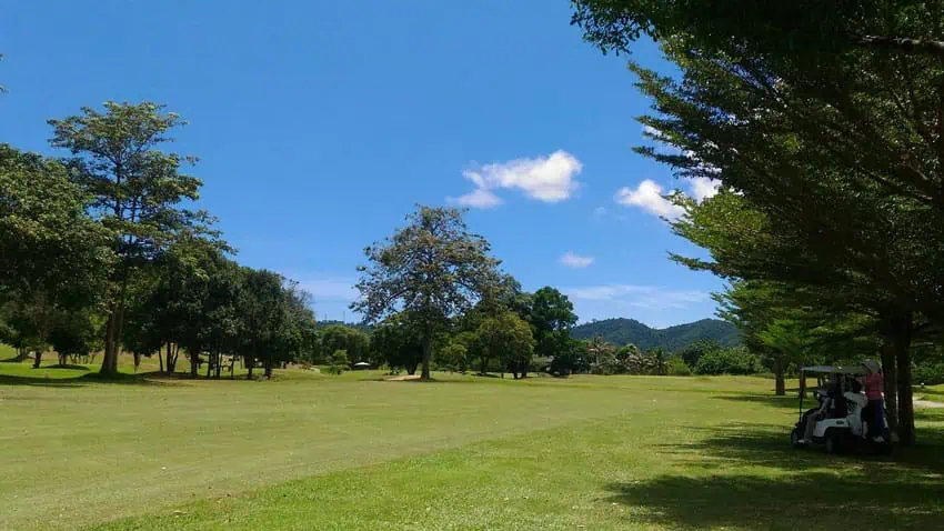 10. Terrain de golf de la marine royale thaïlandaise de Plutalaung